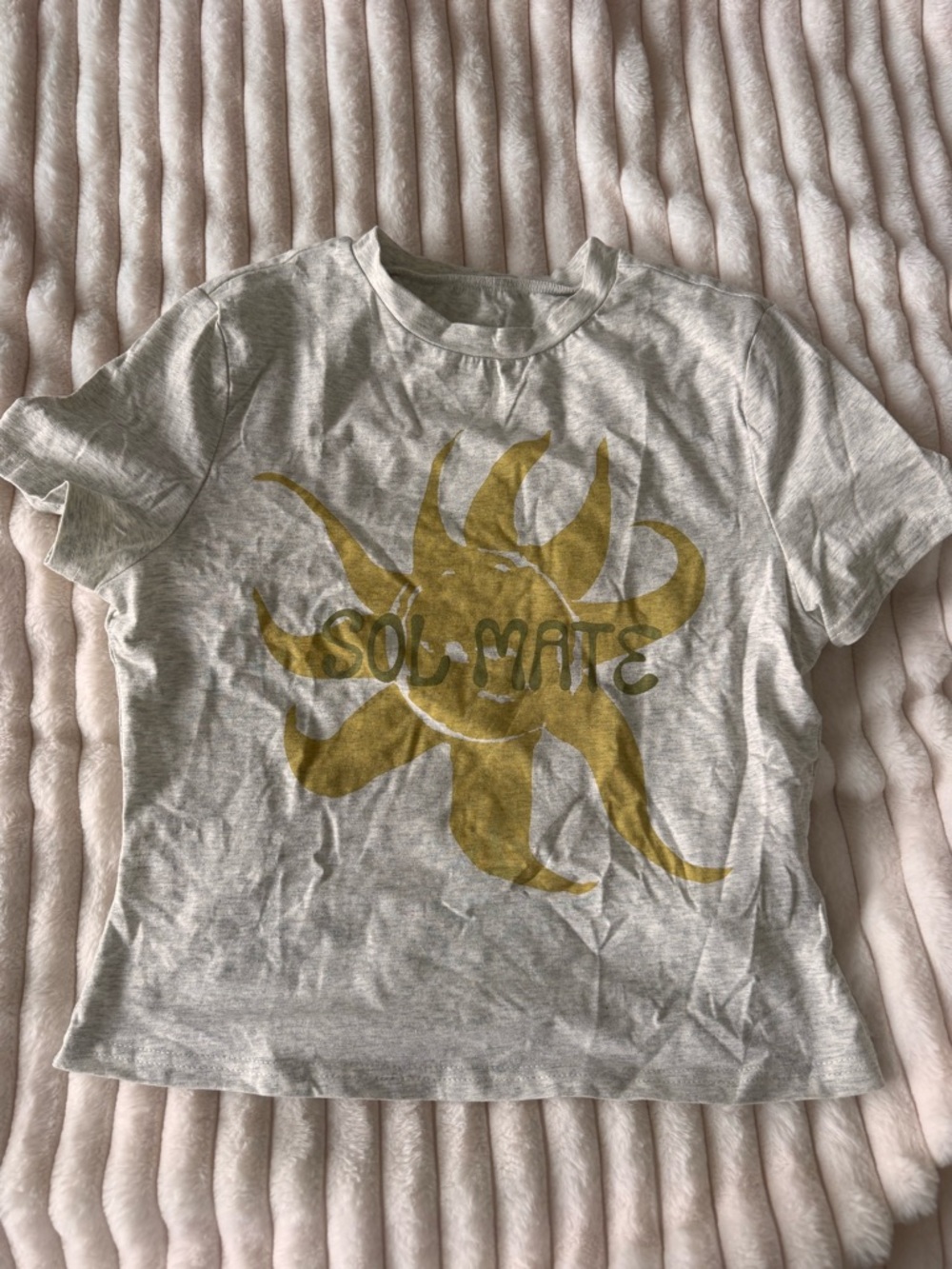 SHEIN Light Gray Graphic 'Sol Mate' Short Sleeve Tee